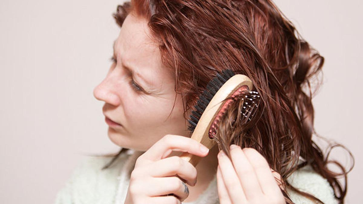 Selamat Tinggal, Rambut Kusut! Solusi Jitu Atasi Rambut Kusut Setelah Bangun Tidur