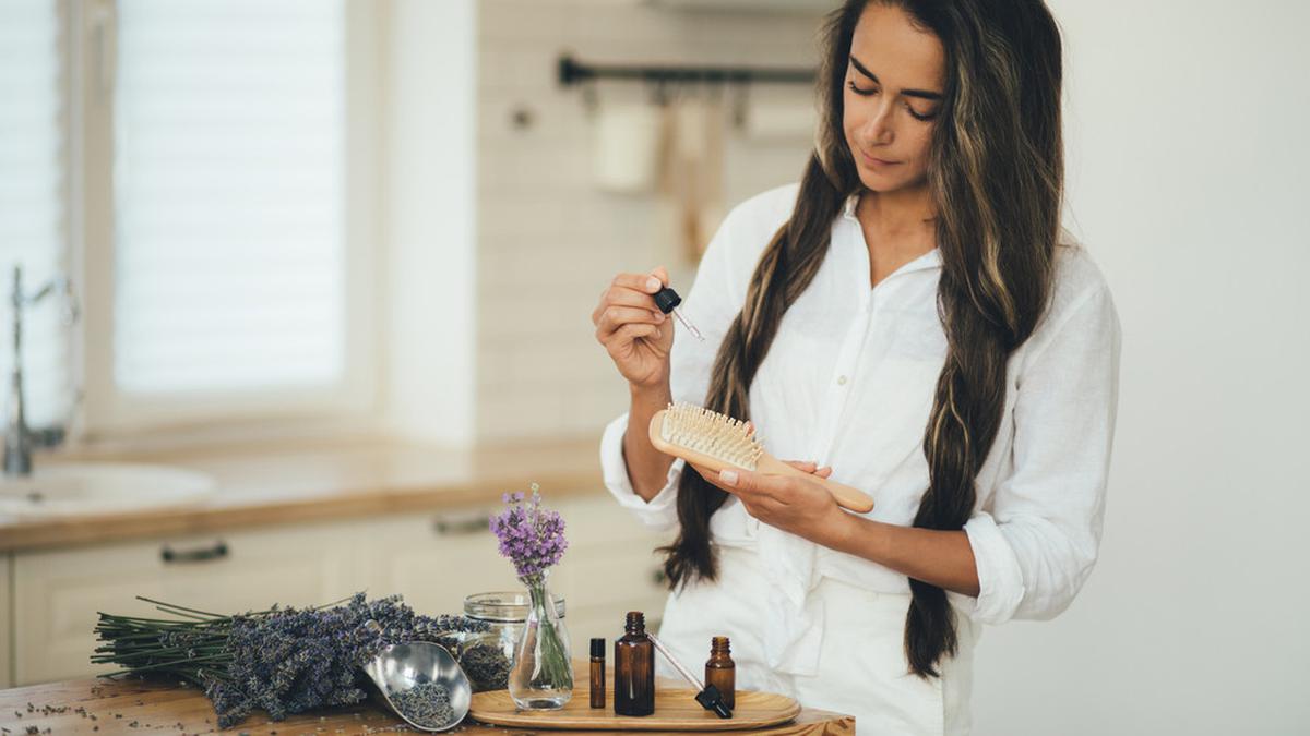 5 Kesalahan yang Sering Dilakukan Saat Menggunakan Minyak Lavender untuk Rambut