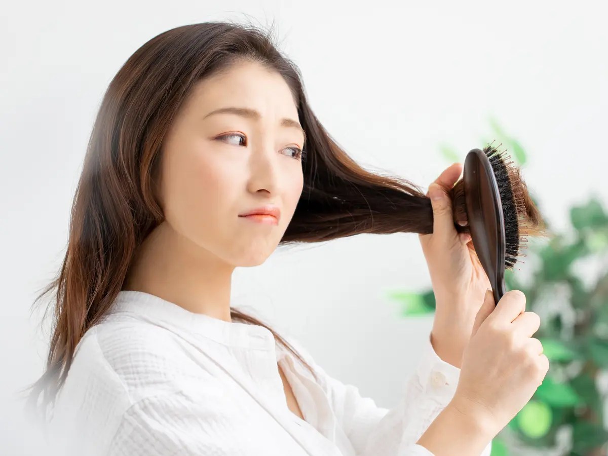 Cara Mengatasi Rambut Rontok pada Ibu Menyusui: 12 Tips untuk Rambut Lebih Sehat