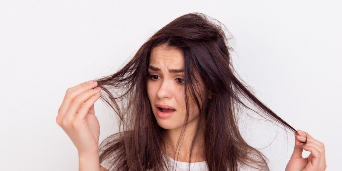 Rambut Kering dan Kusam? Atasi dengan Masker Rambut Alami!