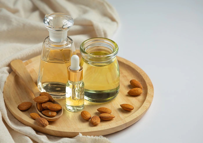 Minyak Almond: Rahasia Menjaga Kelembapan Rambut yang Efektif