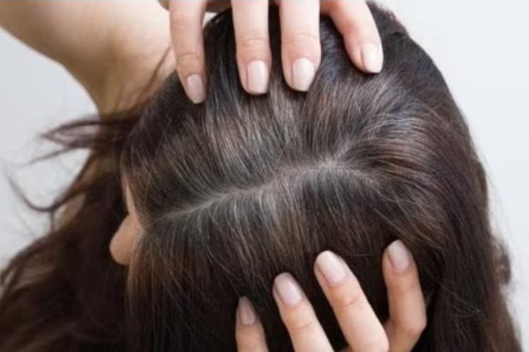 Rambut Rontok di Usia Muda? Jangan Panik! Simak Panduan Lengkap Mengatasinya