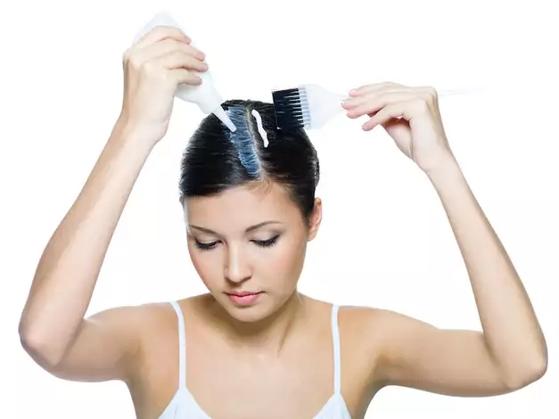 Rambut Kembali Kuat Setelah Bleaching: Tips Perawatan Ampuh