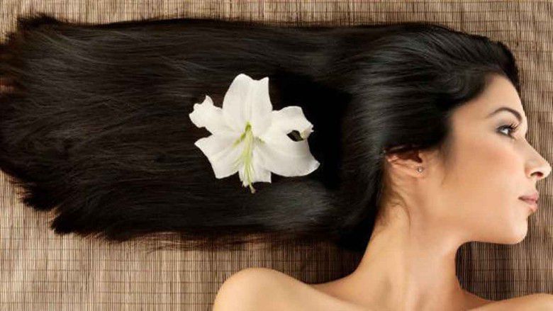 Rambut Kusut dan Kering? Tenang, 12 Tips Ini Bisa Mengatasi!