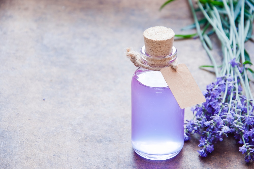 5 Kesalahan yang Sering Dilakukan Saat Menggunakan Minyak Lavender untuk Rambut