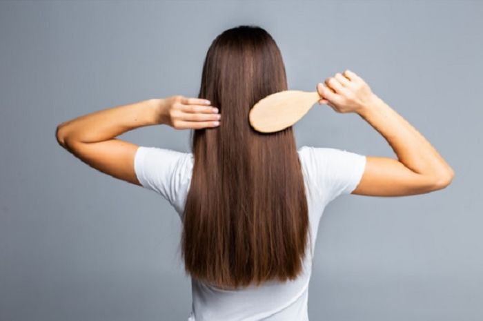 12 Tips Merawat Rambut Rebonding agar Tahan Lama dan Tidak Mudah Patah