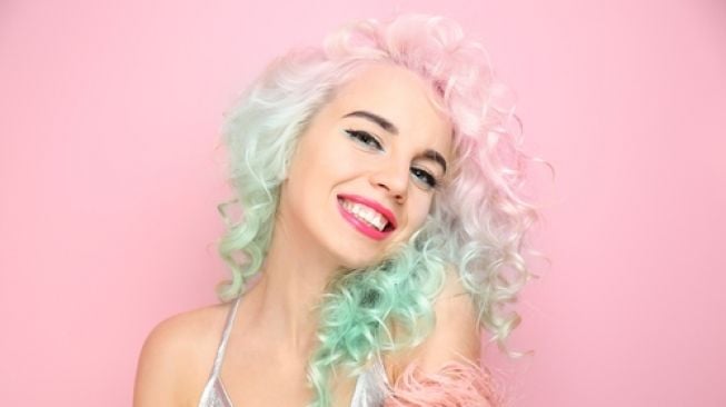 5 Warna Pastel yang Cocok untuk Rambut Pixie Cut: Tampil Unik dan Menawan!