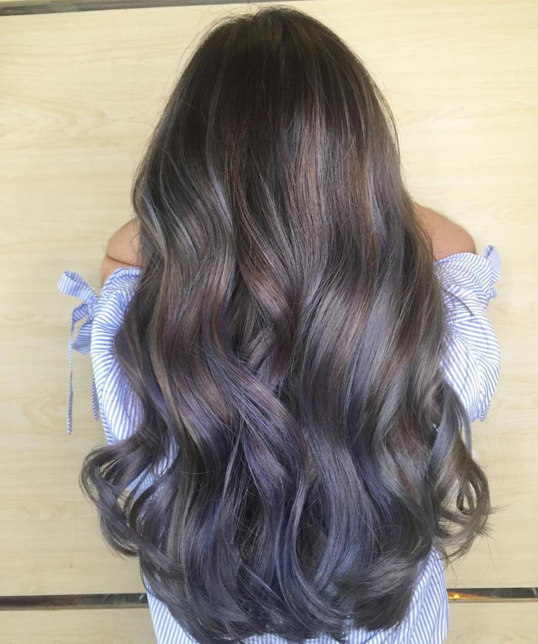 Inspirasi Warna Rambut Highlight yang Stylish dan Modern: Sulap Penampilanmu dengan Sentuhan Warna!