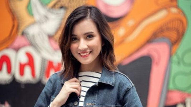 Inspirasi Gaya Rambut Wanita untuk Kencan yang Stylish dan Menawan