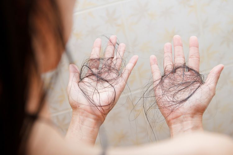 Rambut Rontok? Tenang, Solusi Ada di Tanganmu!