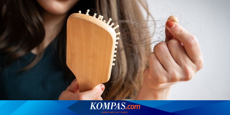 Rambut Rontok? Atasi Secara Alami dengan 7 Cara Ini!