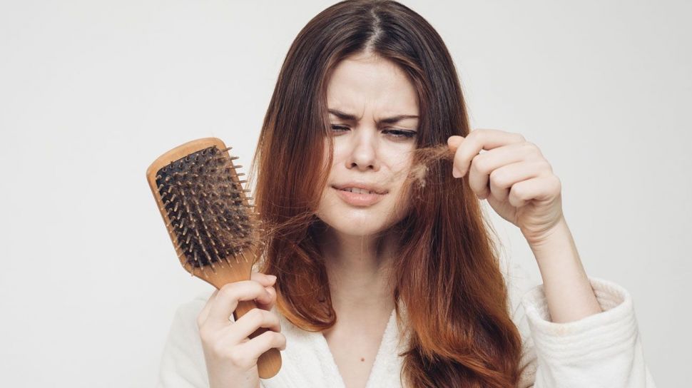 Mengapa Rambut Saya Mudah Patah Setelah Menggunakan Hair Dryer?