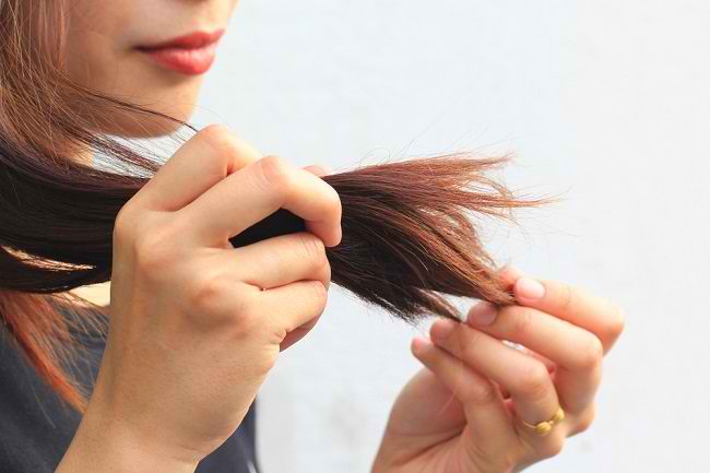 Tips Ampuh Mengatasi Rambut Bercabang Parah: Selamat Tinggal Rambut Rusak, Halo Rambut Sehat Berkilau!