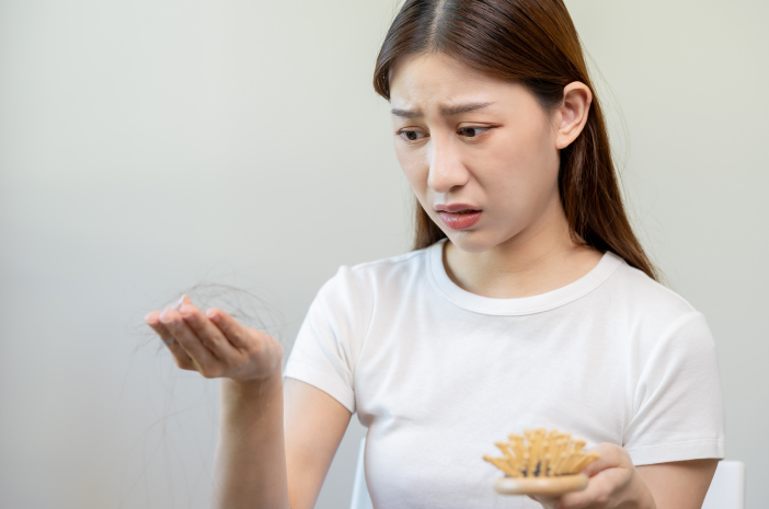 Cara Mengatasi Rambut Rontok dengan Perubahan Pola Makan: 12 Tips untuk Hasil Terbaik