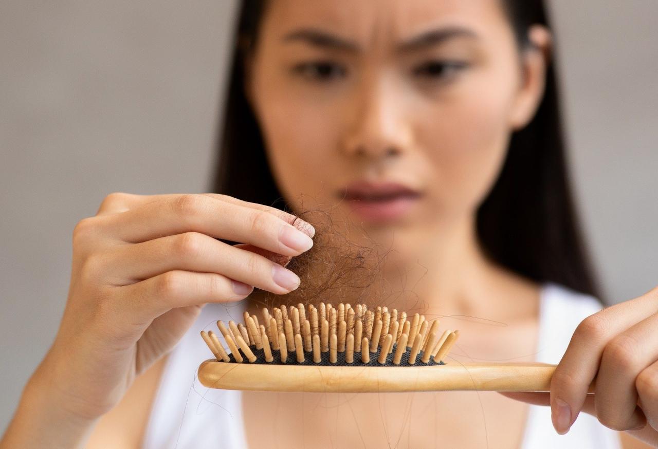 Perjuangan Mengatasi Rambut Rontok Setelah Melahirkan: Tips dan Solusi untuk Kembalikan Keindahan Rambutmu