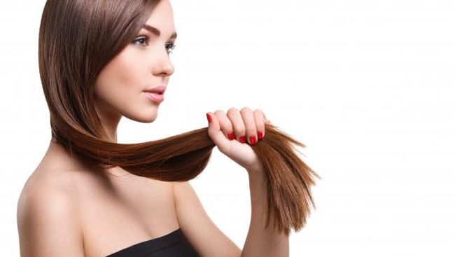 12 Cara Menjaga Rambut Lurus Tetap Halus dan Bersinar