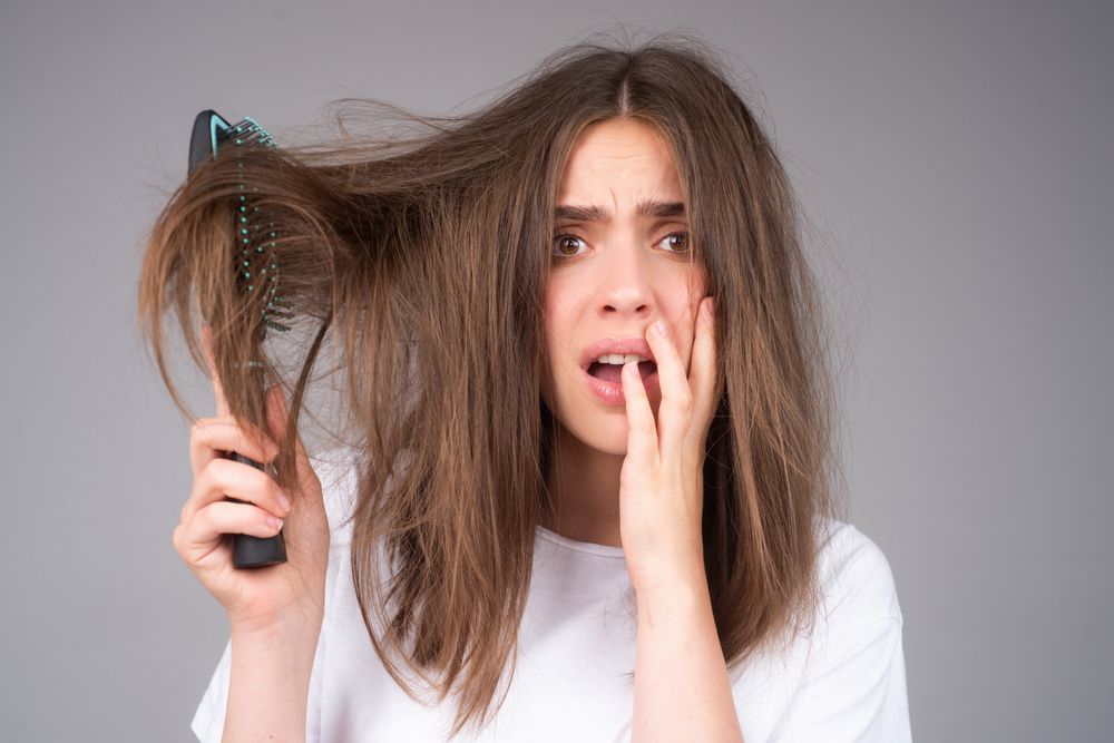 Rambut Kusut? Jangan Panik! Atasi Masalah Rambut Akibat Perubahan Hormon dengan Cara Ini