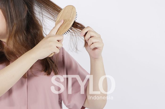 Rambut Rontok Setelah Melahirkan? Yuk, Atasi dengan Perawatan yang Tepat!