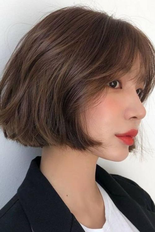 Inspirasi Gaya Rambut Bob Layer untuk Musim Panas: Tampil Chic dan Segar!