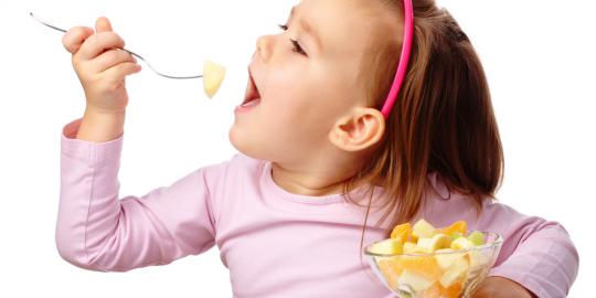 Bagaimana Cara Memilih Makanan Sehat untuk Rambut Bayi?