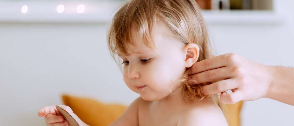 Rambut Anak Rontok? Tenang, Ini Rahasia Merawatnya!