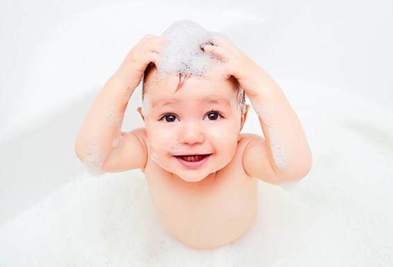 Rambut Bayi yang Sehat dan Lembut: Panduan Lengkap untuk Para Orang Tua