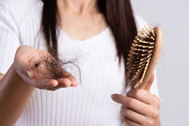 Pertempuran Saya Melawan Rambut Rontok: Menang dengan Nutrisi Tepat!