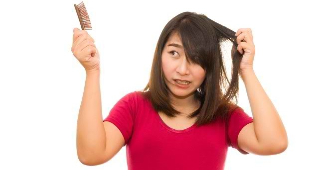 Rambut Rontok Bikin Cemas? Cegah Sejak Dini dengan Perawatan Alami!