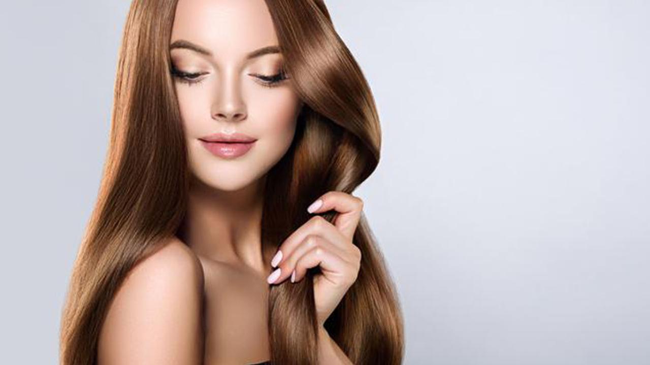 Rambut Kering dan Mudah Rontok? Atasi dengan Tips Sederhana Ini!