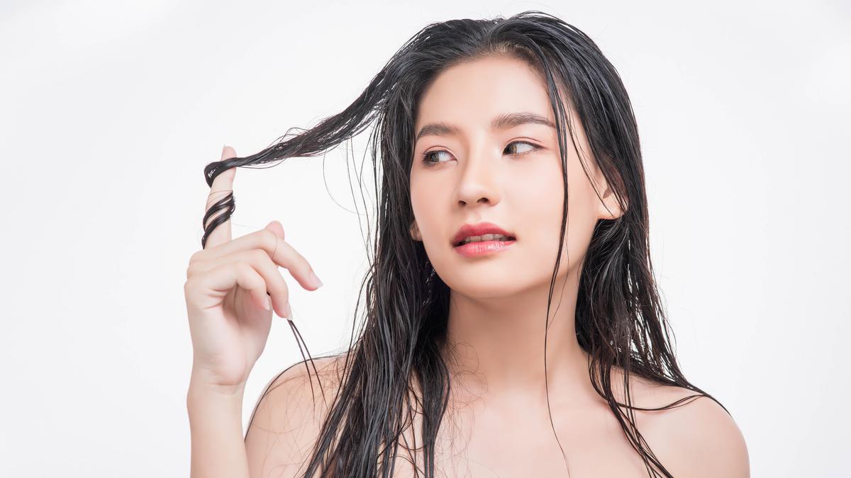 Rambut Lepek Setelah Keramas? Ini Penyebab dan Solusinya!