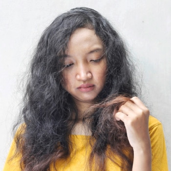 Rambut Kusam dan Kering? Mungkin Rambutmu Kehausan!