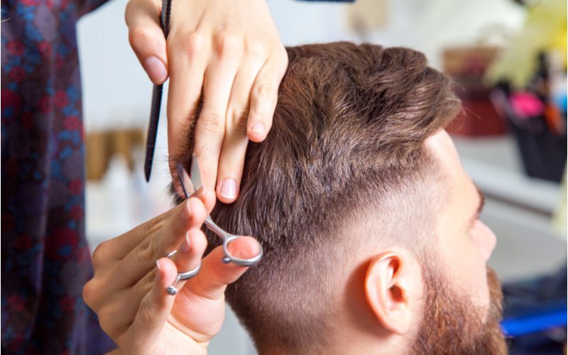 Undercut Fade: Cara Menambah Kepercayaan Diri dan Tampil Lebih Menarik