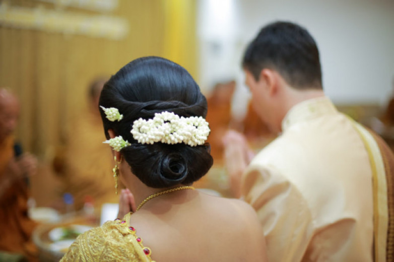 Aksesori Rambut yang Sempurna untuk Pengantin Berambut Pendek: Tak Perlu Khawatir, Cantikmu Tetap Bersinar!