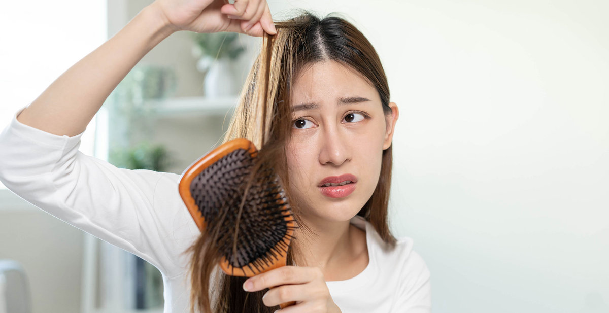 Mengapa Rambutku Rontok Setelah Meluruskan Rambut?