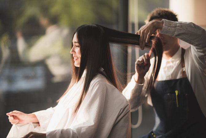 Rambut Lebih Kuat dengan Perawatan Alami yang Mudah Dilakukan di Rumah