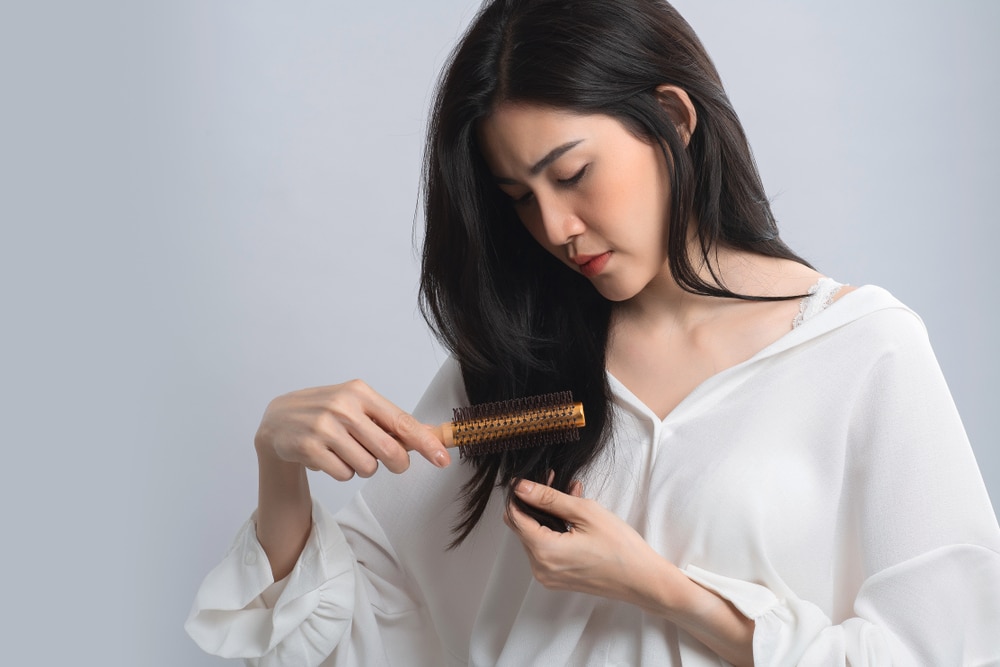 Rambut Mudah Patah dan Kering? Atasi dengan 7 Cara Jitu Ini!