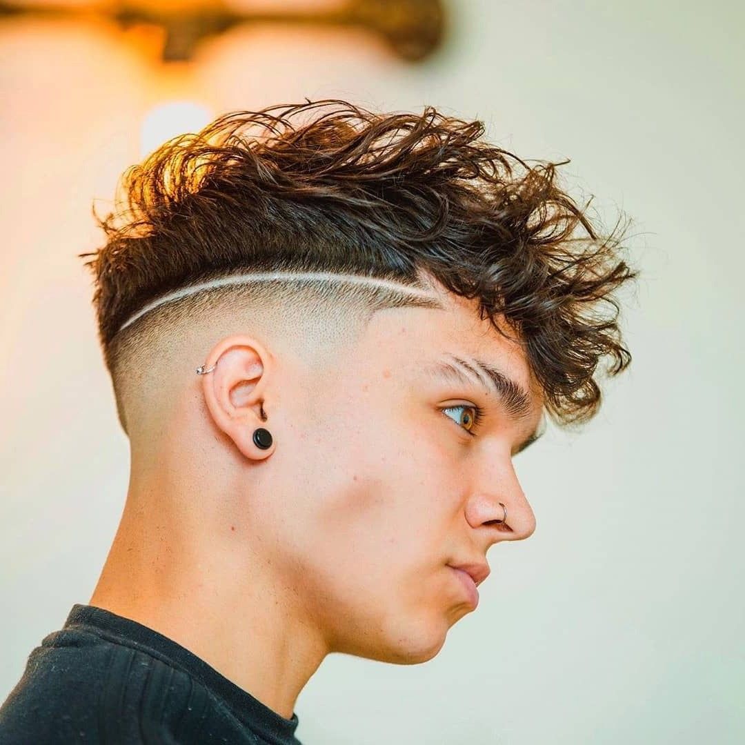 Undercut Fade: Cara Menarik Perhatian dan Tampil Lebih Berani