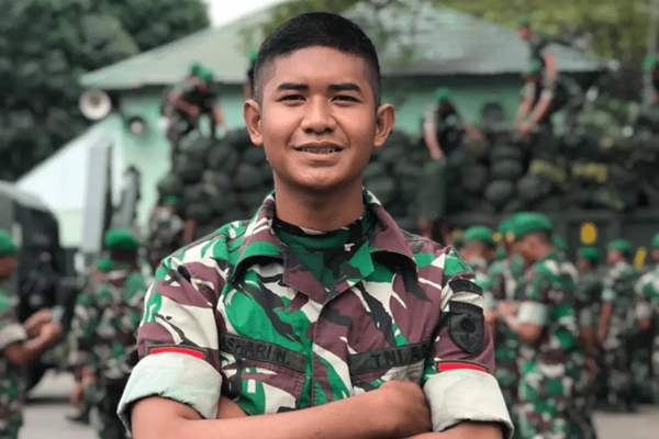 Tampil Keren dan Rapi dengan Gaya Cepak TNI: Panduan Lengkap untuk Menemukan Potongan Rambut yang Tepat