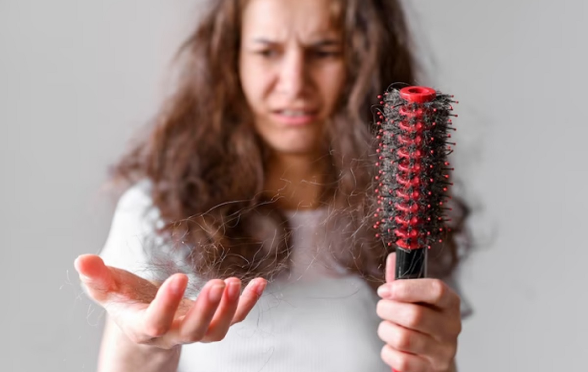 Rambut Rontok: Normal atau Ada yang Salah?