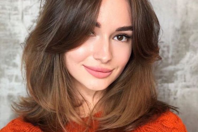 6 Gaya Curly Rambut Pendek yang Bikin Tampil Kece: Lepaskan Pesona Rambut Keritingmu!