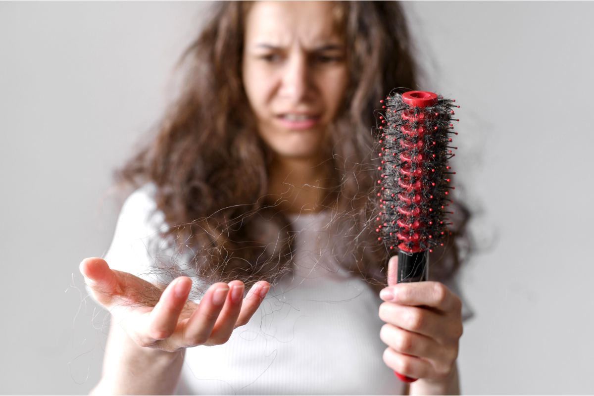 Rambut Rontok Setelah Melahirkan: Atasi dengan Bijak dan Sabar