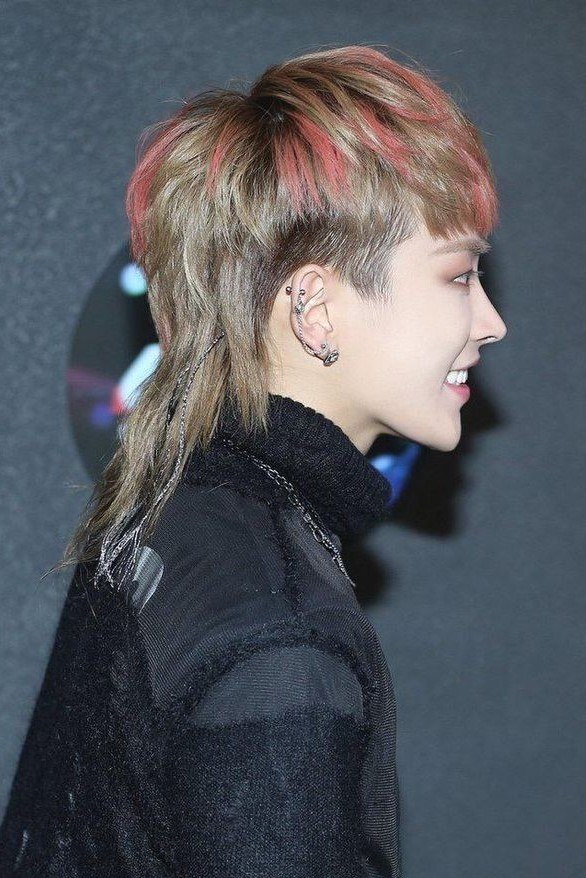 Mullet Rambut Lurus: Gaya Modern yang Mudah Dirawat