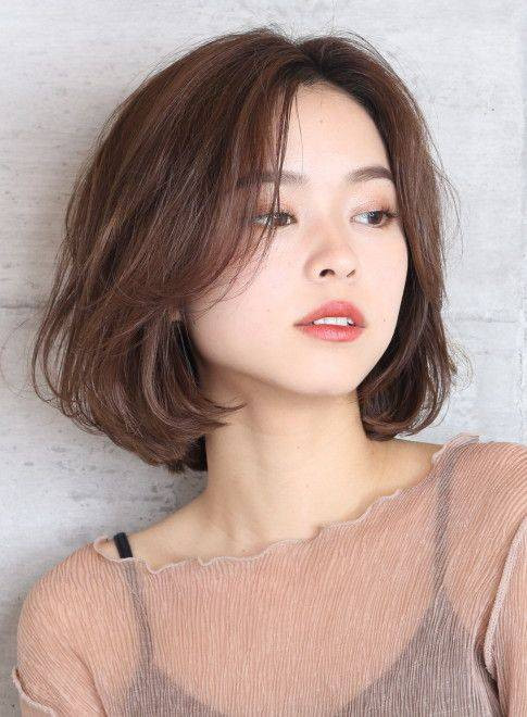 Rahasia Wajah Bulat Makin Cantik dengan Model Rambut Bob Layer ala Korea