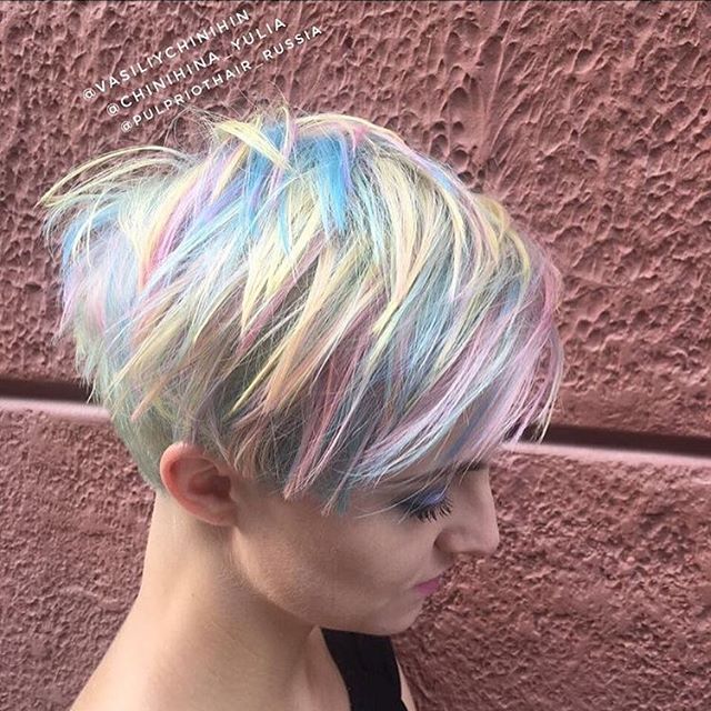 Pixie Cut Warna Pastel: Rahasia Menaklukkan Rambut Tipis dan Menciptakan Gaya Unik