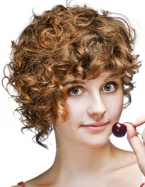 6 Gaya Curly Rambut Pendek yang Bikin Tampil Kece: Lepaskan Pesona Rambut Keritingmu!