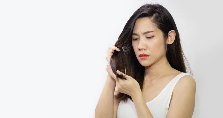 Rambut Kering dan Kusam? Mungkin Tubuhmu Kekurangan Air!