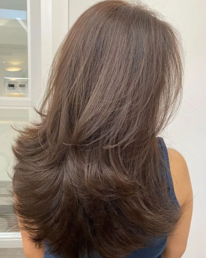 Gaya Layer Oval 3 Tingkat Pendek: Rahasia Rambut Cantik dan Elegan yang Mudah Diperoleh