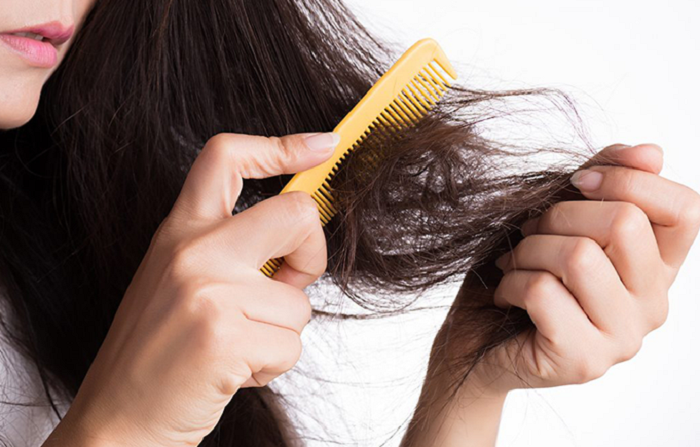 12 Tips Merawat Rambut Alami agar Tetap Sehat dan Berkilau