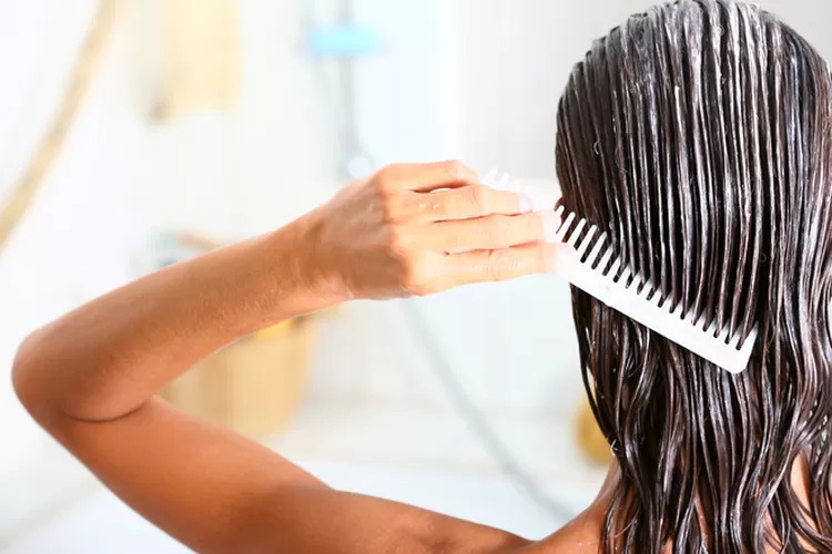 Rambut Tetap Segar Meski Terpapar Polusi: Tips Terbaik