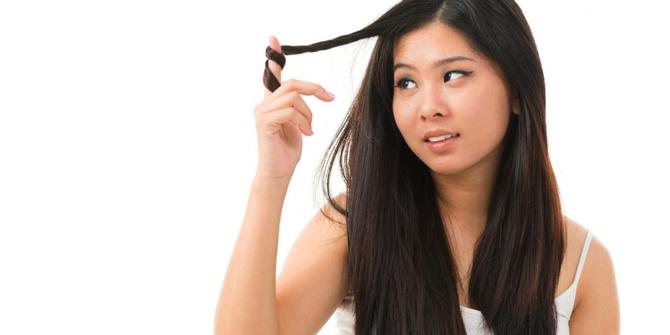 Rambut Rontok Bikin Stres? Tenang, Ini 7 Tips Ampuh Merawat Rambut Wanita!